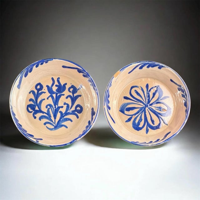 Blue and White Glazed Fajalauza Bowls with Traditional Flowers, Set of 2 For Sale - Image 9 of 9