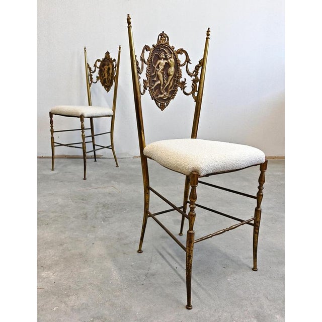 White Set of Hollywood Regency Chiavari Brass Side Chairs in Boucle, 1950s For Sale - Image 8 of 11