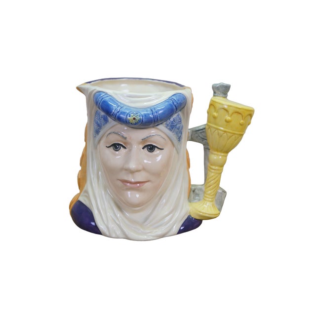 Realism American Royal Doulton Lovers King Arthur & Guinevere Two Face Toby Character Jug For Sale - Image 3 of 11