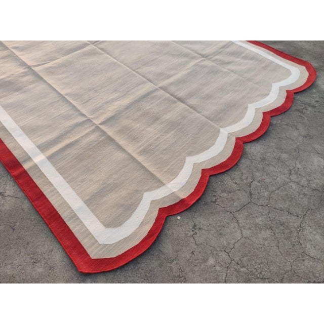 Not Yet Made - Made To Order Handmade Cotton Vegetable Dyed Scalloped Edge Rug Beige With Cream and Tomato Red Border - 6x9 For Sale - Image 5 of 11