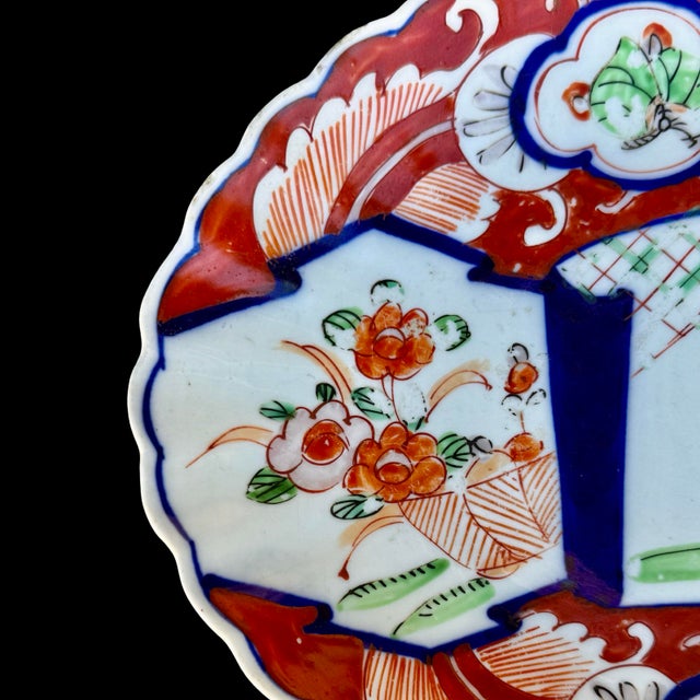 Antique Japanese Imari 19th-Century Scalloped Oval Plate, Meiji Period Kinrande For Sale In San Diego - Image 6 of 8