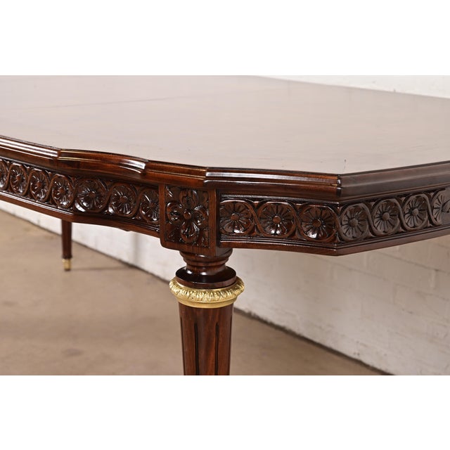 Henredon Style French Regency Louis XVI Carved Mahogany and Burl Wood Extension Dining Table, Newly Refinished For Sale - Image 11 of 14