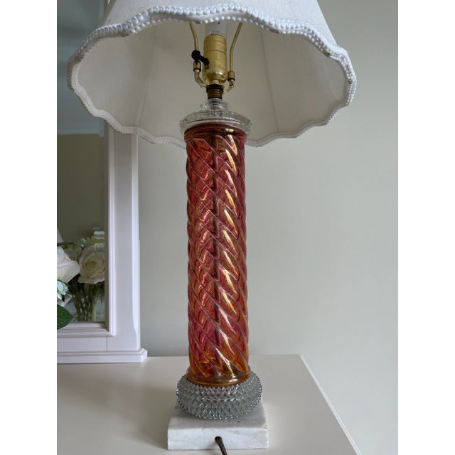 1920s Vintage Pink Iridescent Spiral Column and Clear Hobnail Glass Table Lamp With Marble Base For Sale - Image 5 of 13