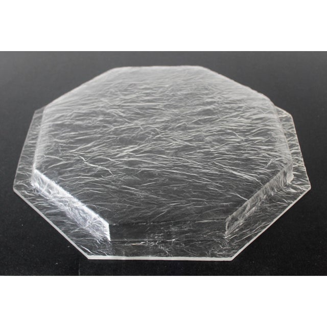 Willy Rizzo Style Crackle Ice Effect Lucite Octagonal Serving Tray Vintage For Sale - Image 9 of 12