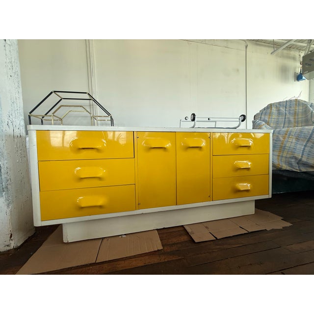 Space Age Broyhill 9 Drawers Lowboy Dresser