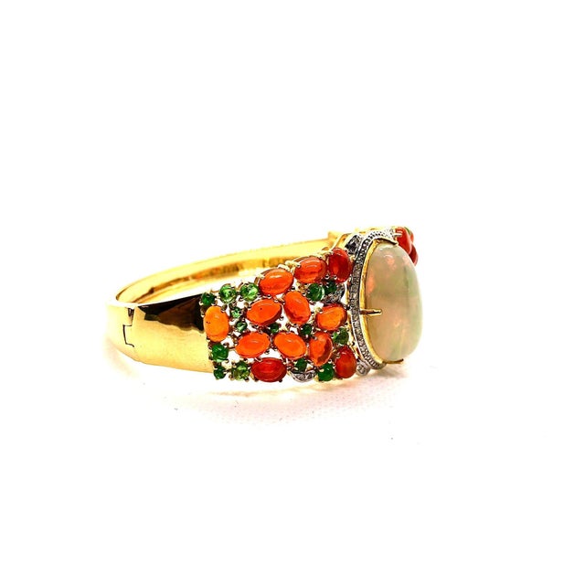 1990s Bochic “Capri” Vintage Diamond, Black Opal & Tsevorite Bracelet Set In 18K & Silver For Sale - Image 5 of 10