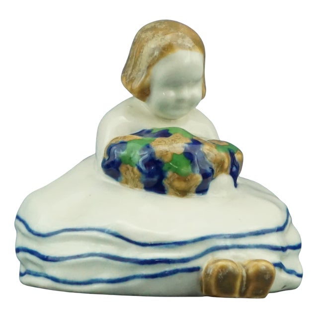 20th Century Art Deco Ceramic Sculpture depicting a Little Girl by Michael Powolny for the Wiener Keramik Manufacture, 1912, Austria For Sale