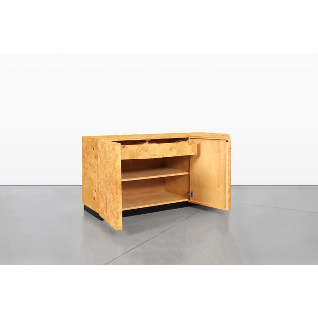 1970s Vintage Burl Wood Credenza by Arthur Umanoff for Dillingham For Sale - Image 5 of 13