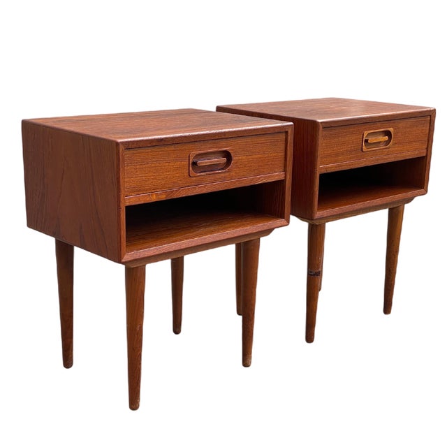 Teak Nightstands attributed to Johannes Andersen for Dyrlund, 1963, Set of 2 For Sale