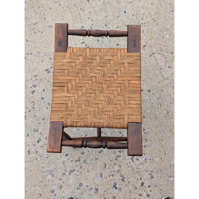 Early 20th Century Wicker and Turned Oak Wood Stool Bench For Sale In Washington DC - Image 6 of 8