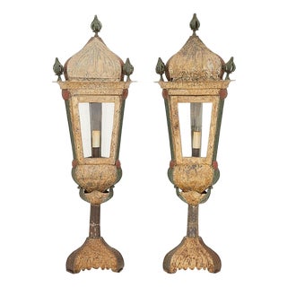 Mid 20th Century Pair of Italian Painted Metal Standing Lanterns For Sale