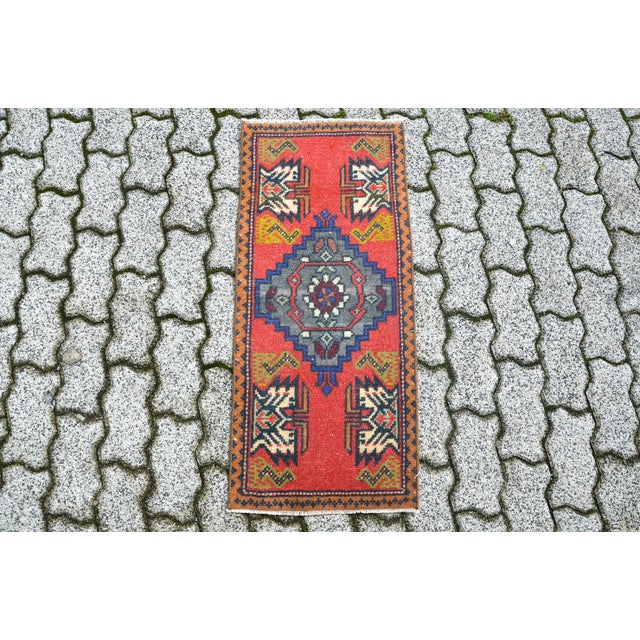 1960s Vintage Anatolian Hand-Knotted Rug For Sale - Image 6 of 6