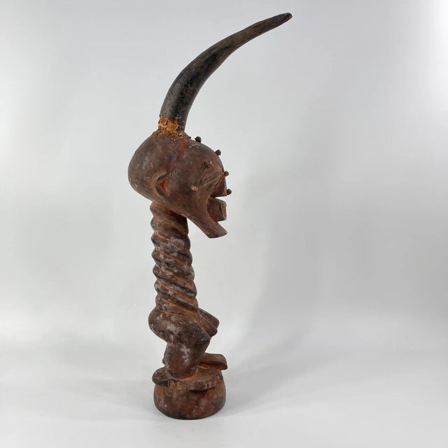 African Early 20th Century Songye Nkishi Power Fetish Figure For Sale - Image 3 of 12