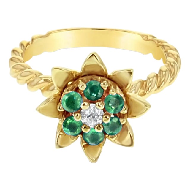 Medium Emerald Tulip Ring 14k Yellow Gold, Size 5 For Sale