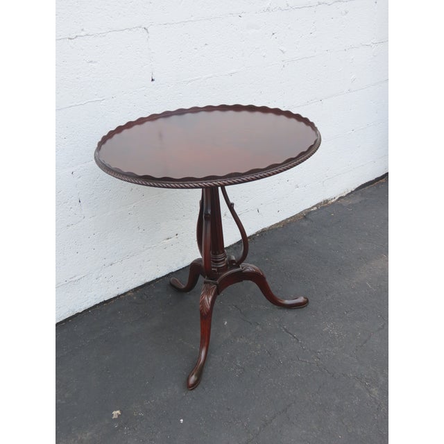 Traditional Weiman Furniture Pie Crust Flame Mahogany Round Side End Table 6631 For Sale - Image 3 of 12