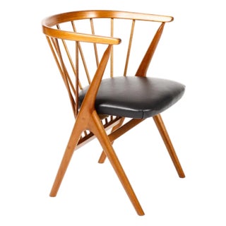 1960s Danish Modern Mid Century Teak No. 8 Captain’s Dining Chair — Helge Sibast Attributed — Black Leather For Sale