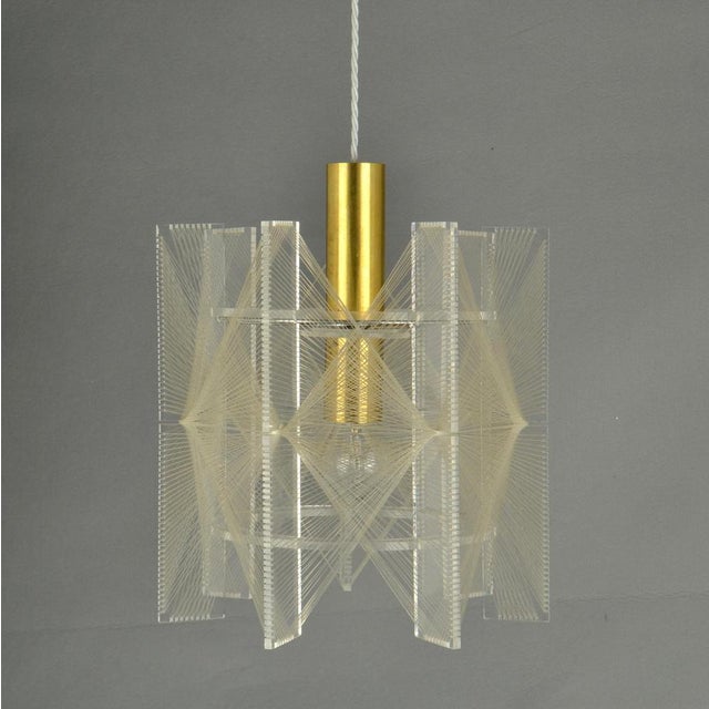 Small Mid-Century Modern Pendant Lamp in Clear Acrylic Glass, Wire and Brass, 1970s For Sale - Image 14 of 18