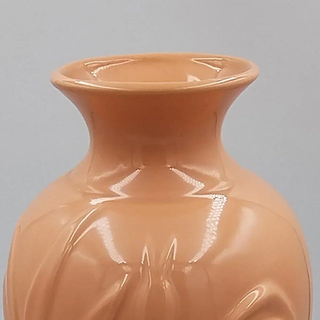 1970s 1970s Gorgeous Vase by Haeger in Ceramic. Made in Usa For Sale - Image 5 of 7