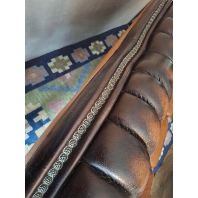 Animal Skin Chesterfield 3-Seater Sofa in Chestnut-Coloured Leather For Sale - Image 7 of 18