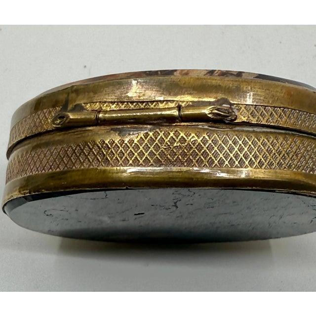 Boho Chic 19th Century 3 Victorian Snuff Boxes Gilt Metal and Banded Agate For Sale - Image 3 of 12