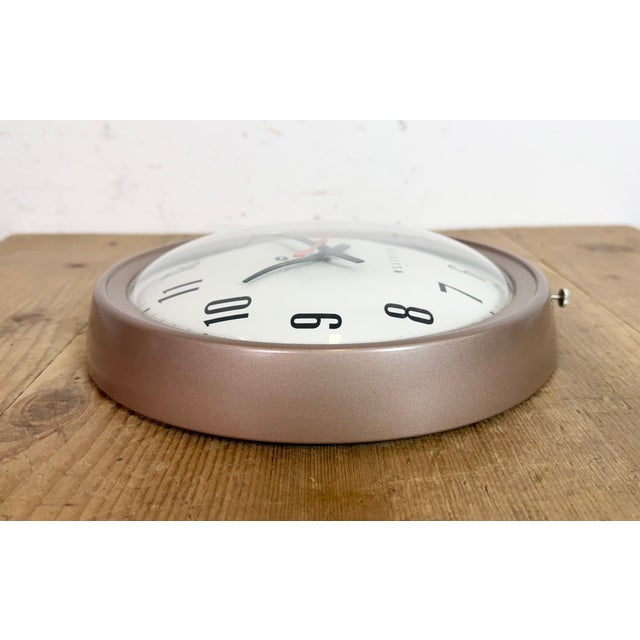 Industrial Brown Electric Station Wall Clock from Westclox, 1960s For Sale - Image 11 of 18