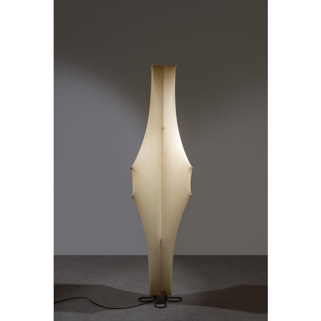 Vintage Ghost Resin Floor Lamp by Tobia Scarpa for Flos, 1970s For Sale - Image 6 of 16