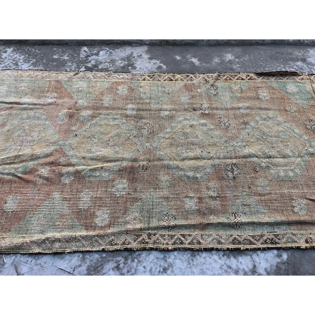 1960s Vintage Handwoven Turkish Tribal Kilim Rug - 5′ × 10′3″ For Sale - Image 6 of 9