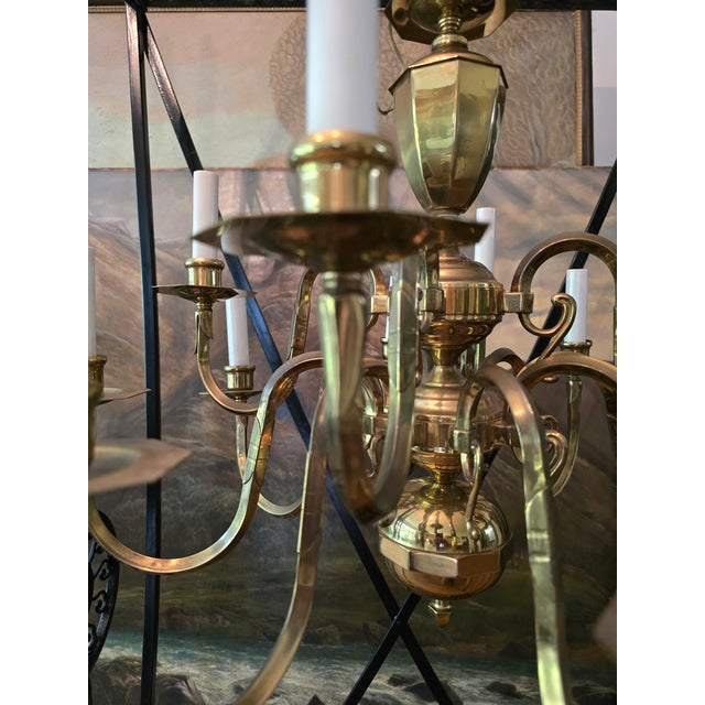 1970s Vintage Mid Century English Brass 12 Light Chandelier For Sale - Image 5 of 15