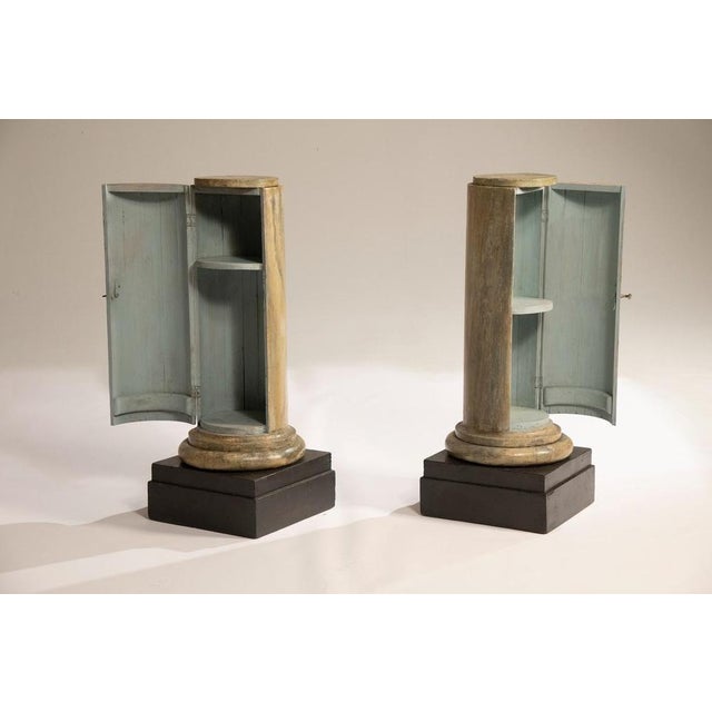 Traditional Vintage Empire-Style Column Cabinets from Lombard, 1960s, Set of 2 For Sale - Image 3 of 18
