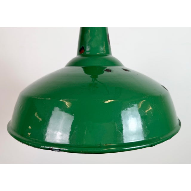 Industrial British Green Enamel Factory Pendant Lamp, 1960s For Sale - Image 4 of 18