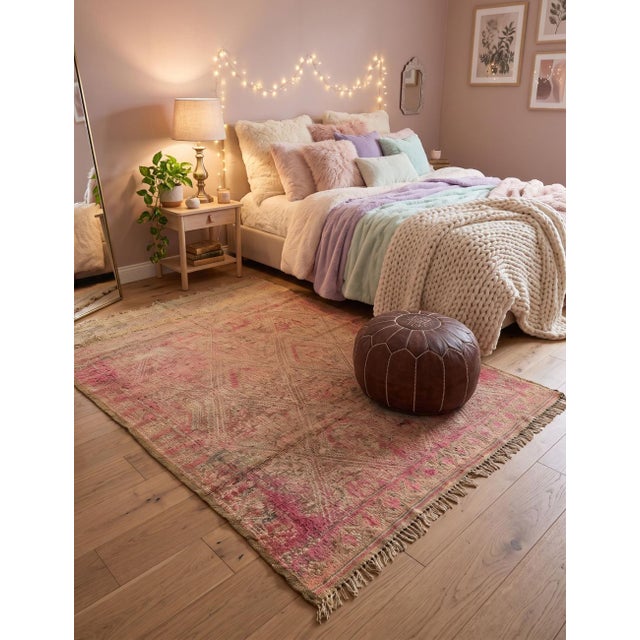 Mid-Century Modern Vintage Pink Moroccan Rug - 9.2 X 6.5 Ft For Sale - Image 3 of 8