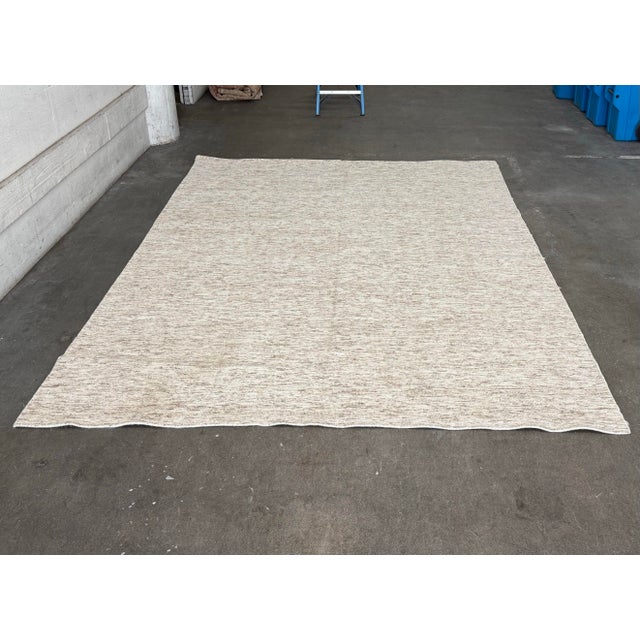 Modern 9ft X 12ft Modern Design Textured Neutral Area Rug For Sale - Image 3 of 12