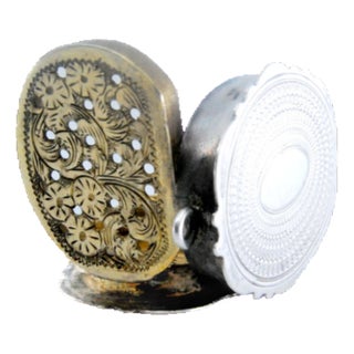 Edward VII Oval Silver and Gold Vinaigrette Box with Engravings For Sale