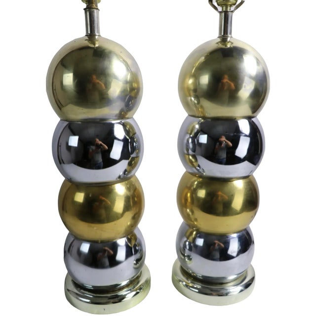 Mid-Century Modern Pr Brass and Chrome Stacked Ball Table Lamps Made in Usa Att. To Kovacs Ca. 1970's For Sale - Image 3 of 13