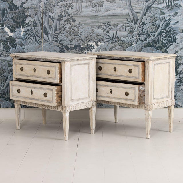 Pair of 19th C. Italian Neoclassical Style Painted Bedside Commodes For Sale - Image 12 of 18