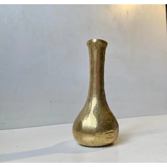 Japanese Bud Vase in Bronze, 1920s For Sale - Image 4 of 8