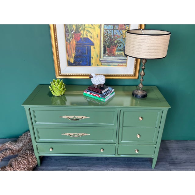 1960s Mid-Century Modern Green Lacquered Dresser of Six Drawers For Sale - Image 12 of 13