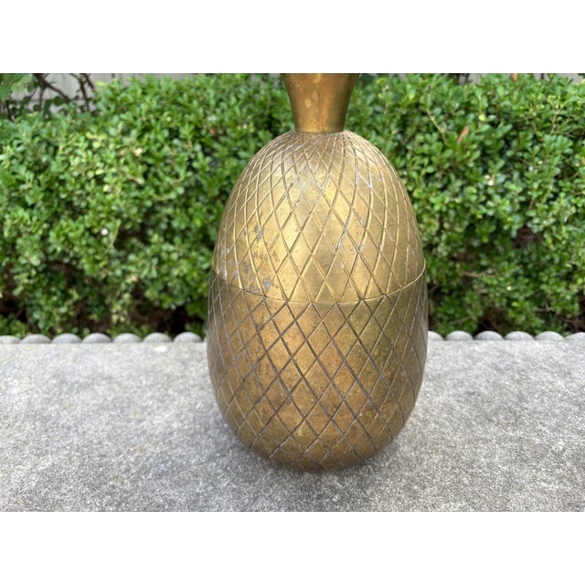 1960s Hollywood Regency Brass Pineapple Ice Bucket./Container For Sale - Image 10 of 11