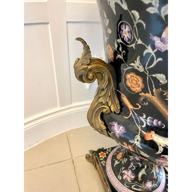 Metal Antique French Porcelain and Brass Mounted Jardinière Urns, 1880, Set of 2 For Sale - Image 7 of 17