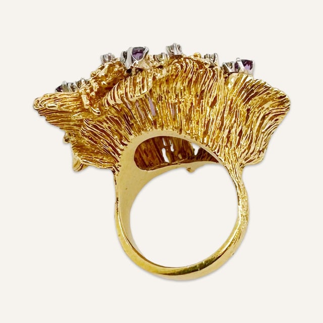 1990s Lavender Jade, Diamond and Amethyst Ring Stamped 18k Size 6.5 For Sale - Image 4 of 6