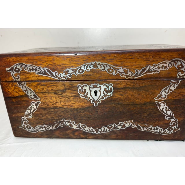 Antique 1800's English Inlaid Mother of Pearl Rosewood Wood Dual Tea Caddy Box For Sale In New York - Image 6 of 18
