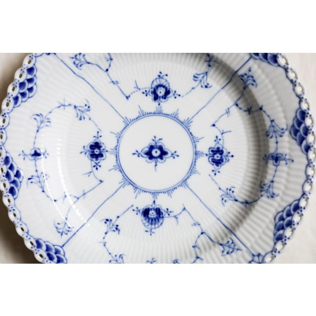 1920s 1920s Royal Copenhagen Blue Fluted Full Lace Dinner Plate No 1084 For Sale - Image 5 of 13