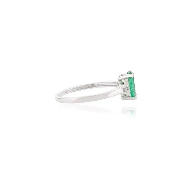 Green Genuine Oval Cut Emerald Solitaire Ring With Diamond in 14k White Gold For Sale - Image 8 of 13