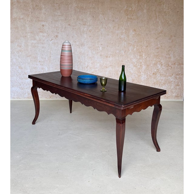 French Early 20th Century Walnut Farm Table With Cabriole Legs and Two Extension Leaves For Sale - Image 18 of 18
