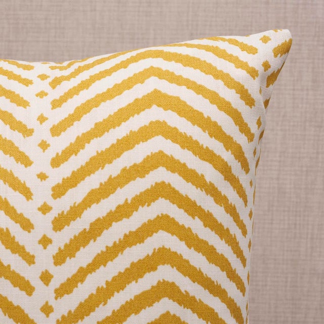 This pillow features La Jolla Indoor/Outdoor with a knife edge finish. Chevron stripes meet animal chic in La Jolla...