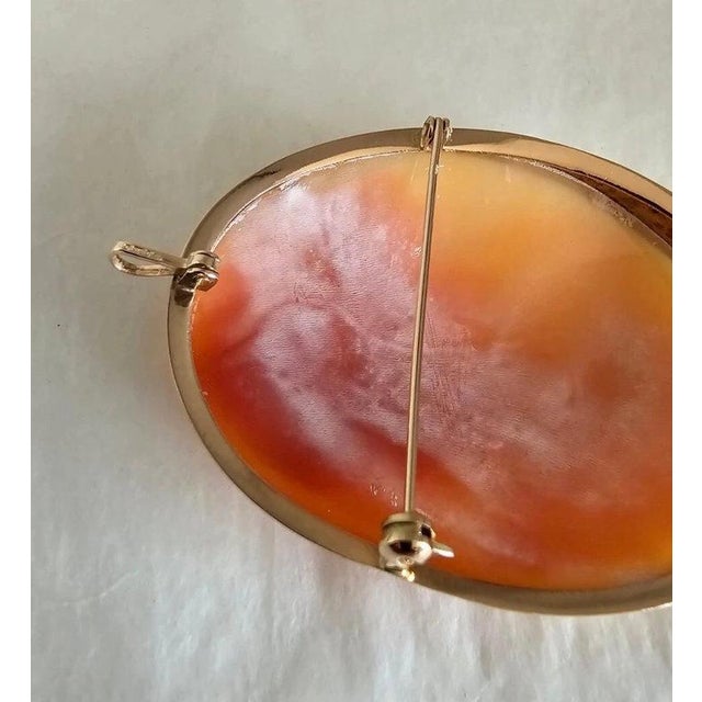 1980s Italian Neapolitan Gold Carved Shell Cameo Brooch Pendant, 1988 For Sale - Image 5 of 17