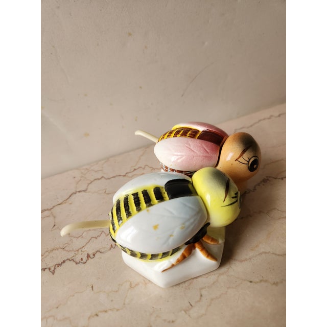 Ceramic 1950s Japanese Bumble Bee Honey Pots Hand Painted Condiment Jar Set For Sale - Image 7 of 9