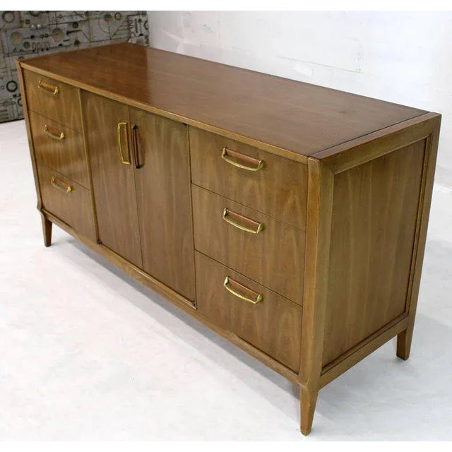 Mid-Century Modern 1970s Mid-Century Modern Satinwood Brass Pulls Dresser Credenza For Sale - Image 3 of 14
