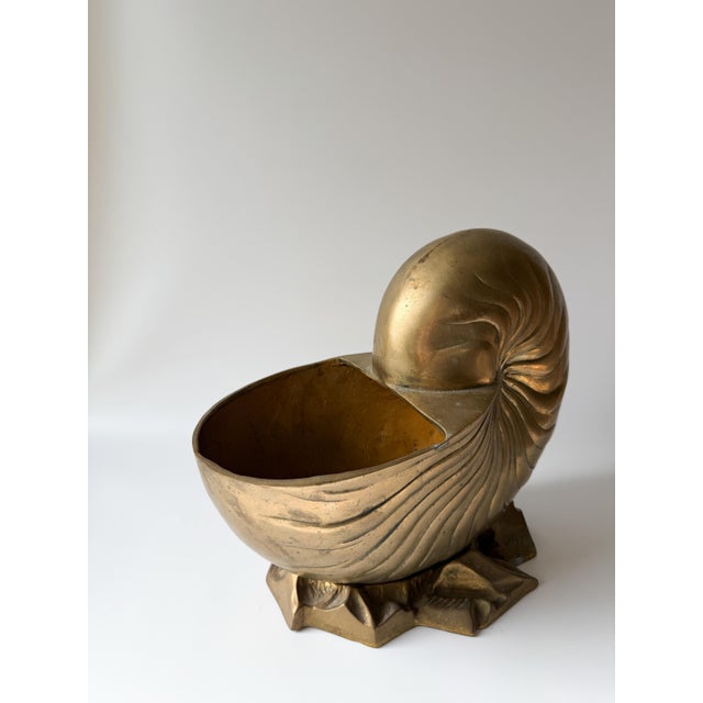 Mid-Century Modern Vintage Hollywood Regency Brass Nautilus Shell Planter For Sale - Image 3 of 11