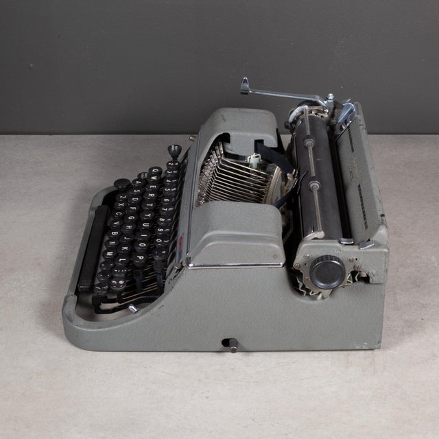 Mid 20th Century Vintage Underwood Champion Portable Typewriter C.1946 For Sale - Image 5 of 8